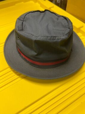 2 Vintage Men's Navy & Khaki Dobbs Hats 7 1/4